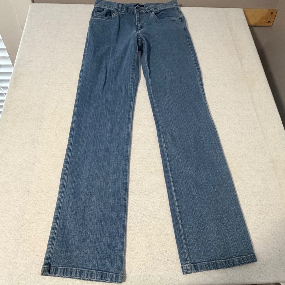 IZOD Womens Straight Leg Jeans Medium Wash Blue Size 2 32 Inseam Stretch Denim